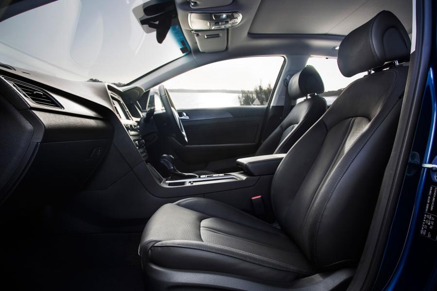  Hyundai Sonata 2015 года  (AU) (фото 28 из 29)